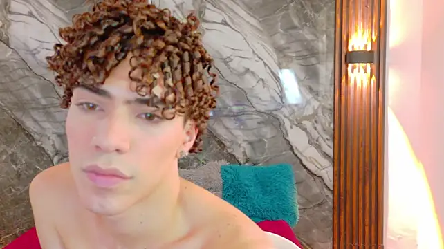 Monyel_Blake Live XXX-Chat