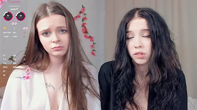 Онлайн чат XXX CleotildePiel