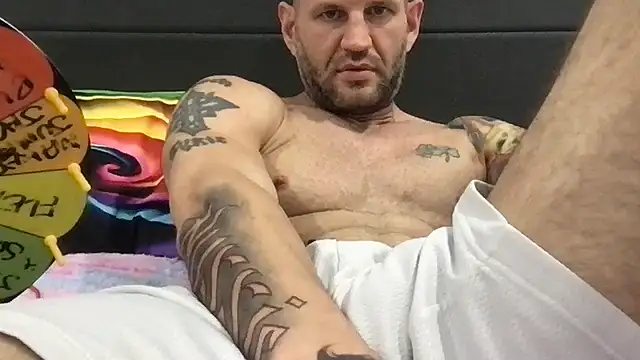 brianomally's Live XXX Chat