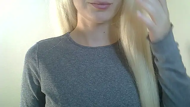 ViraVrema élő XXX-chatje