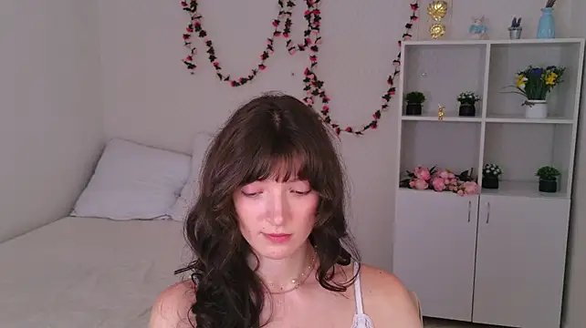 OwlEva XXX чат на живо