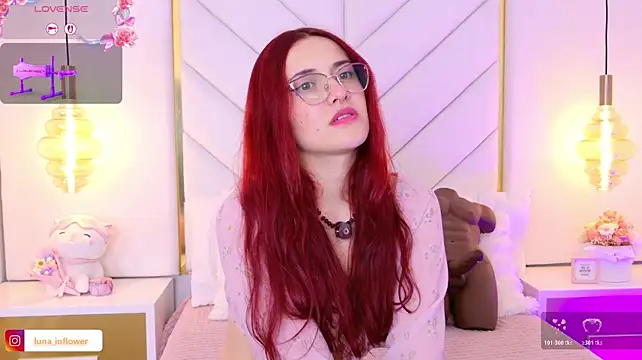 Flor_delunaa's Live XXX Chat