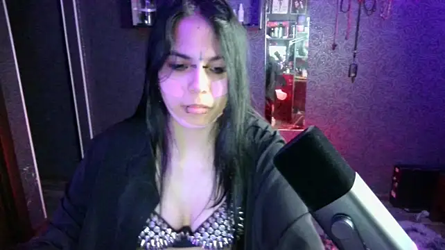 Lilith__DevilのライブXXXチャット