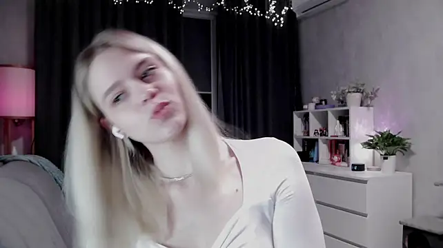 Chat +18 de VivienJaques ao vivo