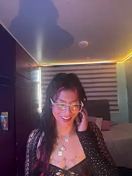 Chat +18 de SamathaMay ao vivo