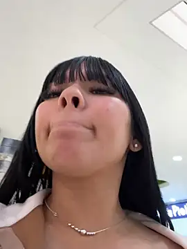 BrendaCrean's Live XXX Chat