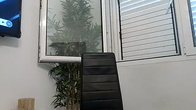 yanick931 Live XXX-Chat