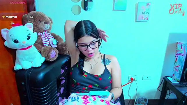 angelina_77 Obrolan Langsung XXX