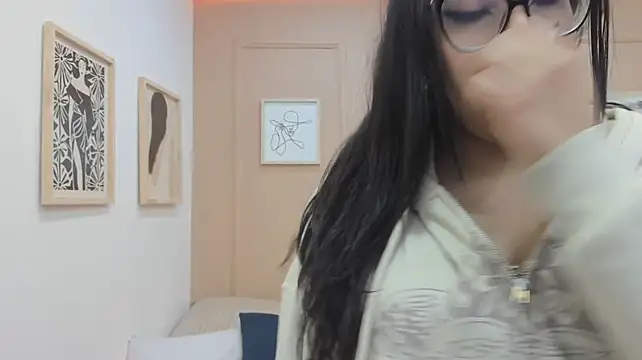 Andrea_sp - TAKE OFF MY SWEATER+FLASH BOOBS🍒