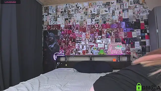 Min1Kara Chat XXX live