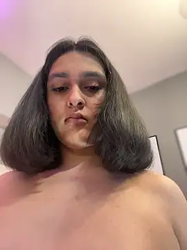 MiahWindsor Chat XXX in diretta