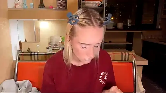 Živý XXX chat Blondilis