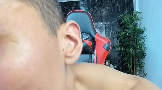 Erik_castle's Live XXX Chat