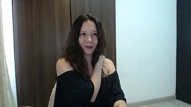 lanna_1878's Live XXX Chat