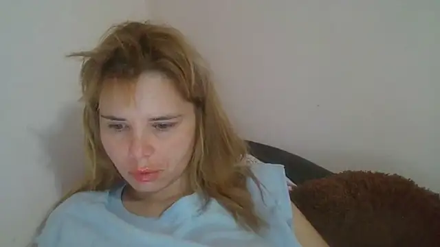 HornyElena's Live XXX Chat