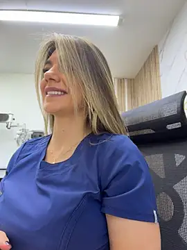 alicee16 Chat XXX in diretta
