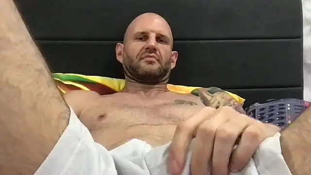 brianomally Live XXX Chat