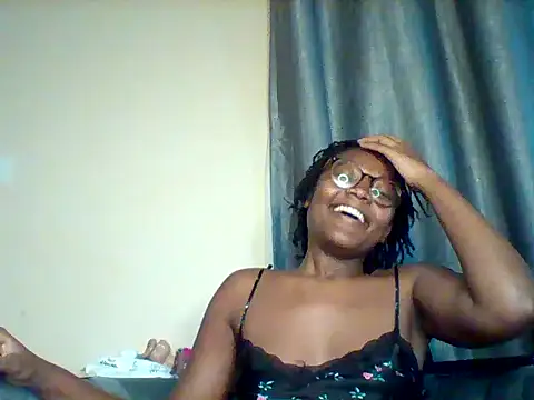 Chatroom XXX en direct de Sinful_shadow
