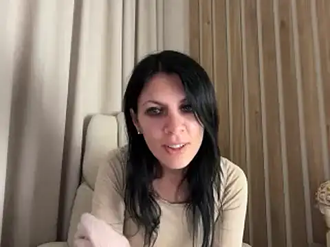 Онлайн чат XXX InjaAtHome
