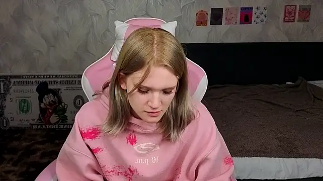 Lilly_Jhonass Obrolan Langsung XXX