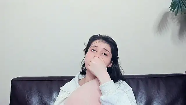 צ'אט XXX בשידור חי של LeliaFujimoto