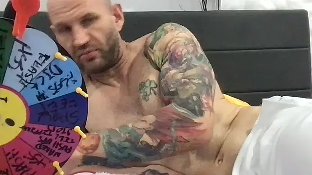 brianomally Live XXX Chat