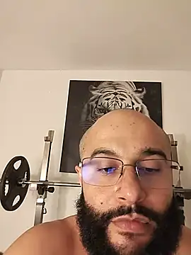 XXX chat uživo modela Luke__09