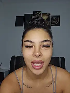 Crissdesire Live XXX-Chat