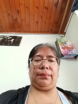 XXX chat uživo modela __valentina18