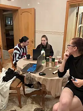RussianGirls_ - PUSSY PLAY+SIT ON THE CAMERA+CTRL TOY 3M