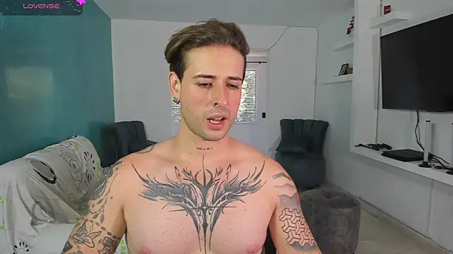 Živý XXX chat ARES_TATTO