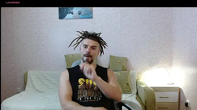 Онлайн чат XXX Aestheticguy101