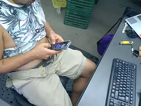 BustedCall's Live XXX Chat