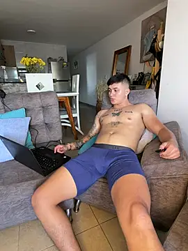 Chatroom XXX en direct de Christopher_strongg