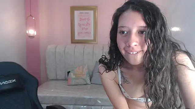 Alexaa_s' Live XXX Chat