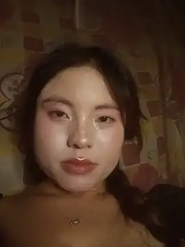 -Maymay 在線直播表演