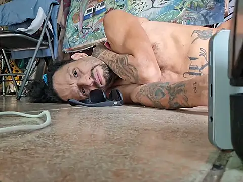 XXX chat uživo modela Toycockhot