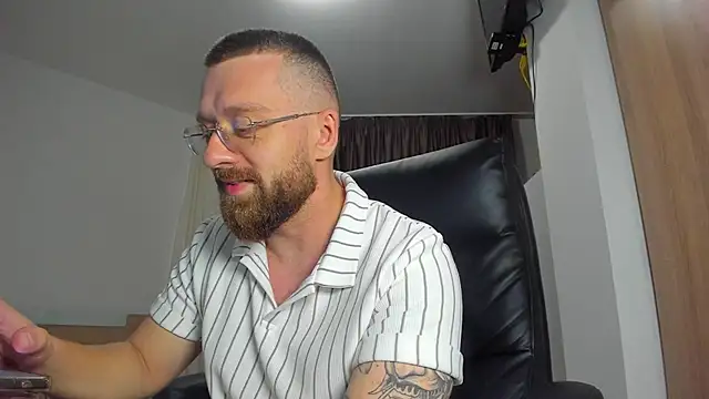 Findom_guy Live XXX-chat