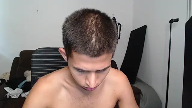 harold_18_ Chat XXX in diretta