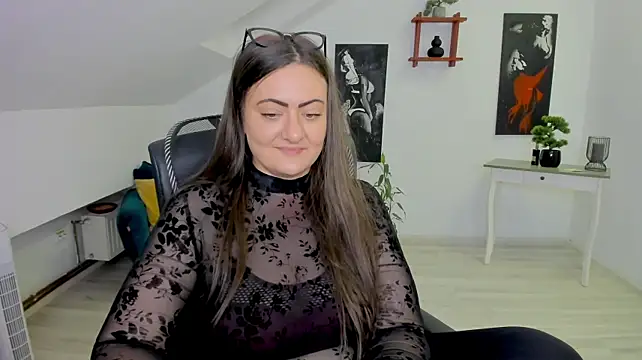 MistressDarrah: онлайн-секс-чат