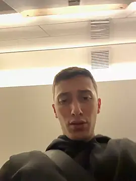 Thiago_Jones1 XXX чат на живо
