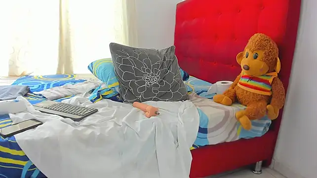 צ'אט XXX בשידור חי של DereckandJakee