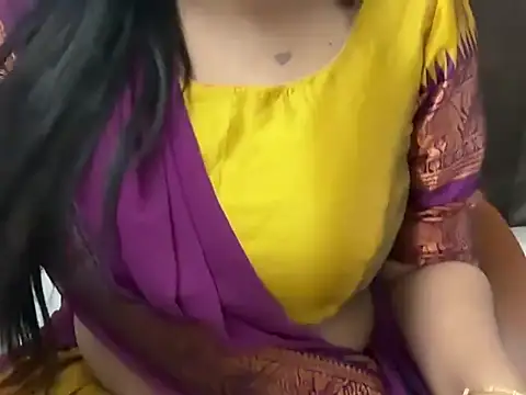 Saranyatelugu9n Live XXX chat