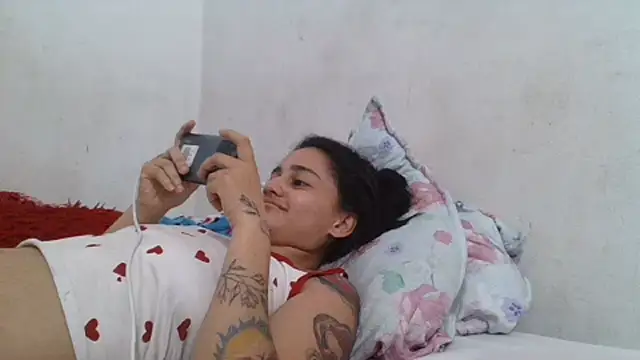 دردشة girl_tits الجنسية المباشرة
