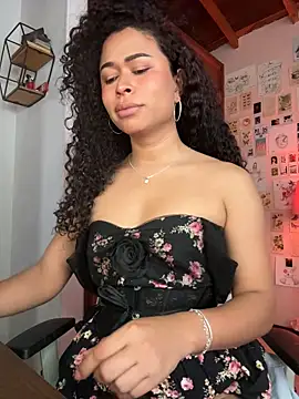 Chatroom XXX en direct de GabriSaenz