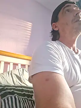 Jizzma13 লাইভ XXX চ্যাট
