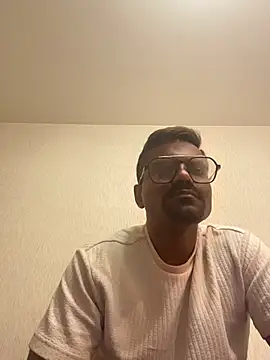 Chat XXX en directo de bhagihero