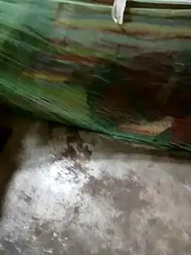 Show modela newhotybhabhi na web-kameri