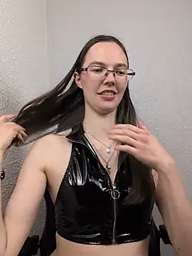 MrsCrazy18 - 💋 Close-Up Breast Squeeze