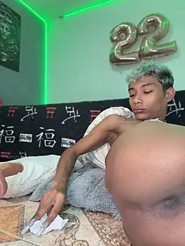 alejo_cute Adlı Modelin Canlı XXX Sohbeti